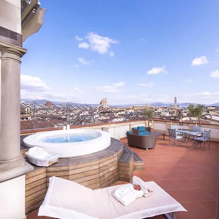 The Excelsior, A Luxury Collection Hotel, 酒店