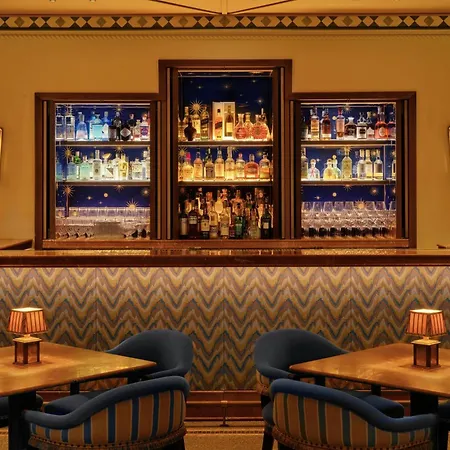 The Excelsior, A Luxury Collection Hotel, 酒店 5*