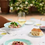 The Excelsior, A Luxury Collection Hotel, Hotel