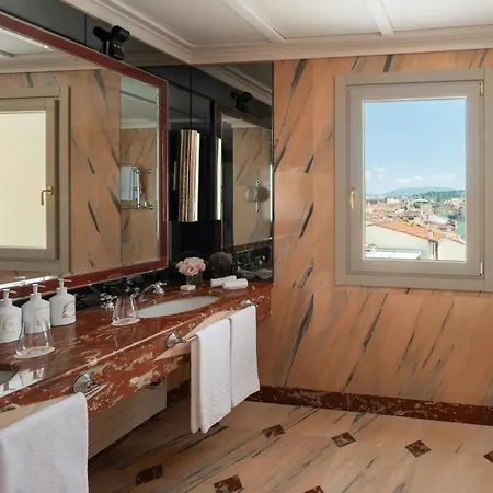 The Excelsior, A Luxury Collection Hotel,