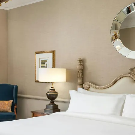 The Excelsior, A Luxury Collection Hotel, فندق
