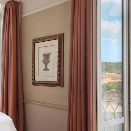 The Excelsior, A Luxury Collection Hotel, فلورنس