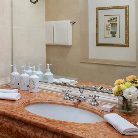 The Excelsior, A Luxury Collection Hotel, 5* فلورنس