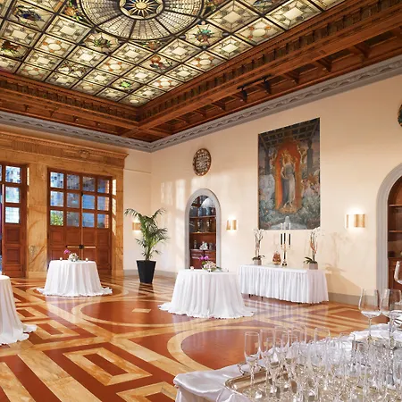 The Excelsior, A Luxury Collection Hotel,